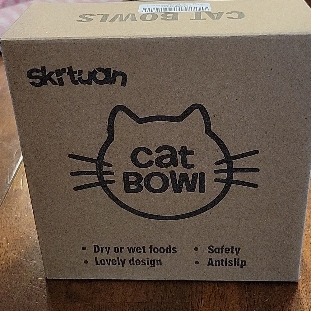 Set of 2 cat bowls
